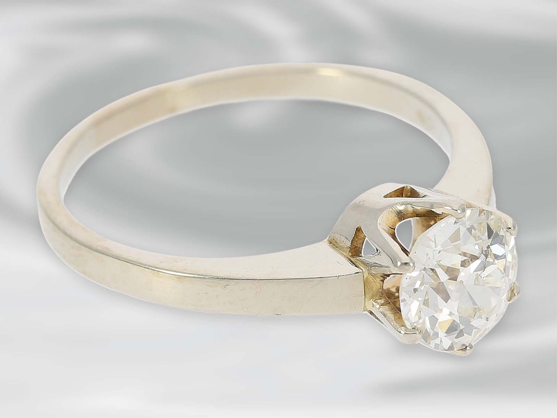 Ring: hochwertiger vintage Solitärring mit Altschliff-Diamant, ca.1ct, 14K WeißgoldCa. Ø17,5mm, - Bild 2 aus 3