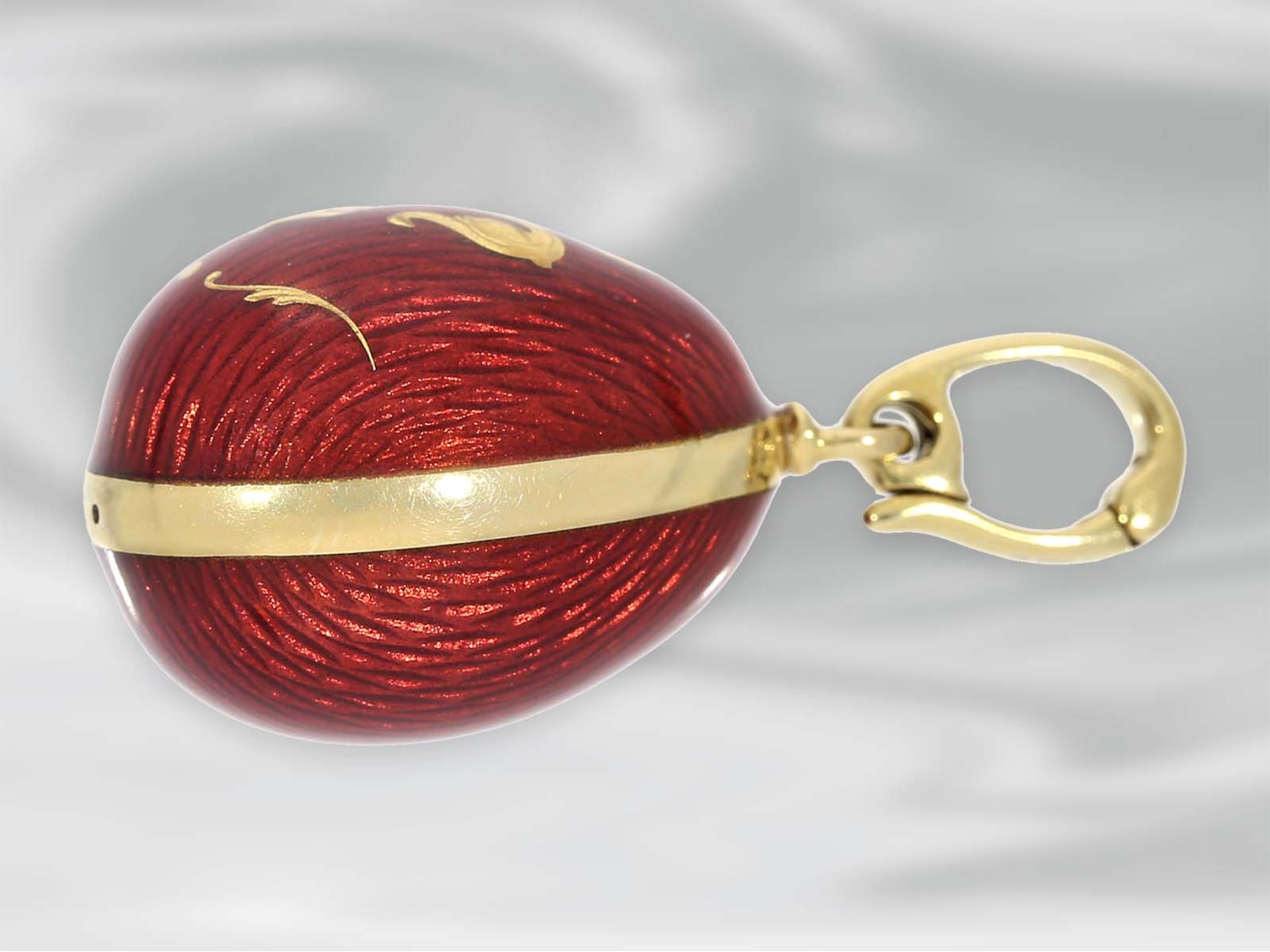 Anhänger/Ohrschmuck: exklusives emailliertes Fabergé Schmuckset aus Anhängerclip und Ohrhängern " - Bild 4 aus 5