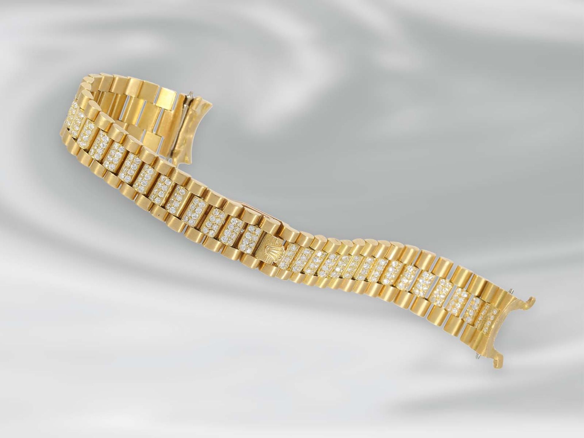 Armband: goldenes Rolex-Uhrenarmband mit Brillantbesatz, ca. 1,52ct, 18K GoldCa. 14,5cm lang, ca. - Bild 3 aus 3