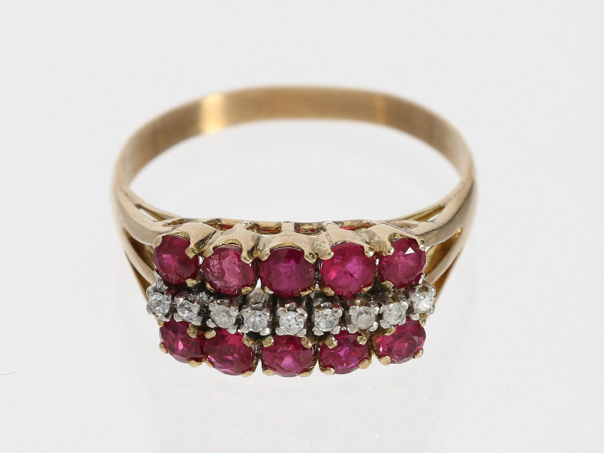 Ring: vintage Goldring mit Diamanten und Rubinen, 14K GoldCa. Ø18,5mm, RG59, ca. 3,7g, 14K Gold,