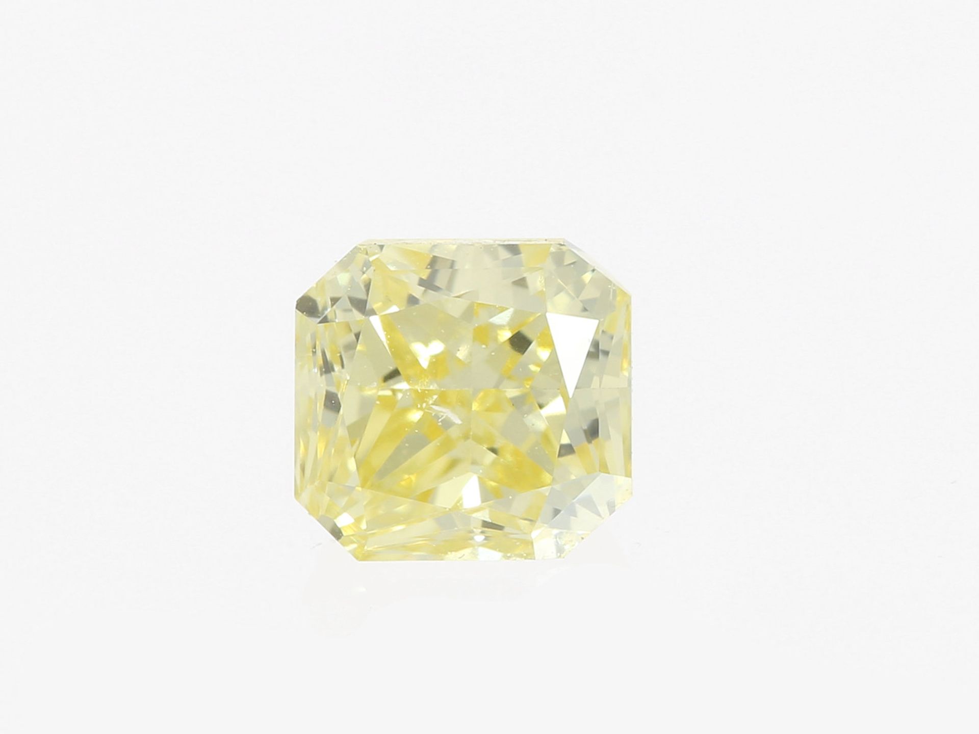 Diamant: hochfeiner fancy Diamant in seltenem Radiantschliff und seltener "intense" Graduierung, ca.