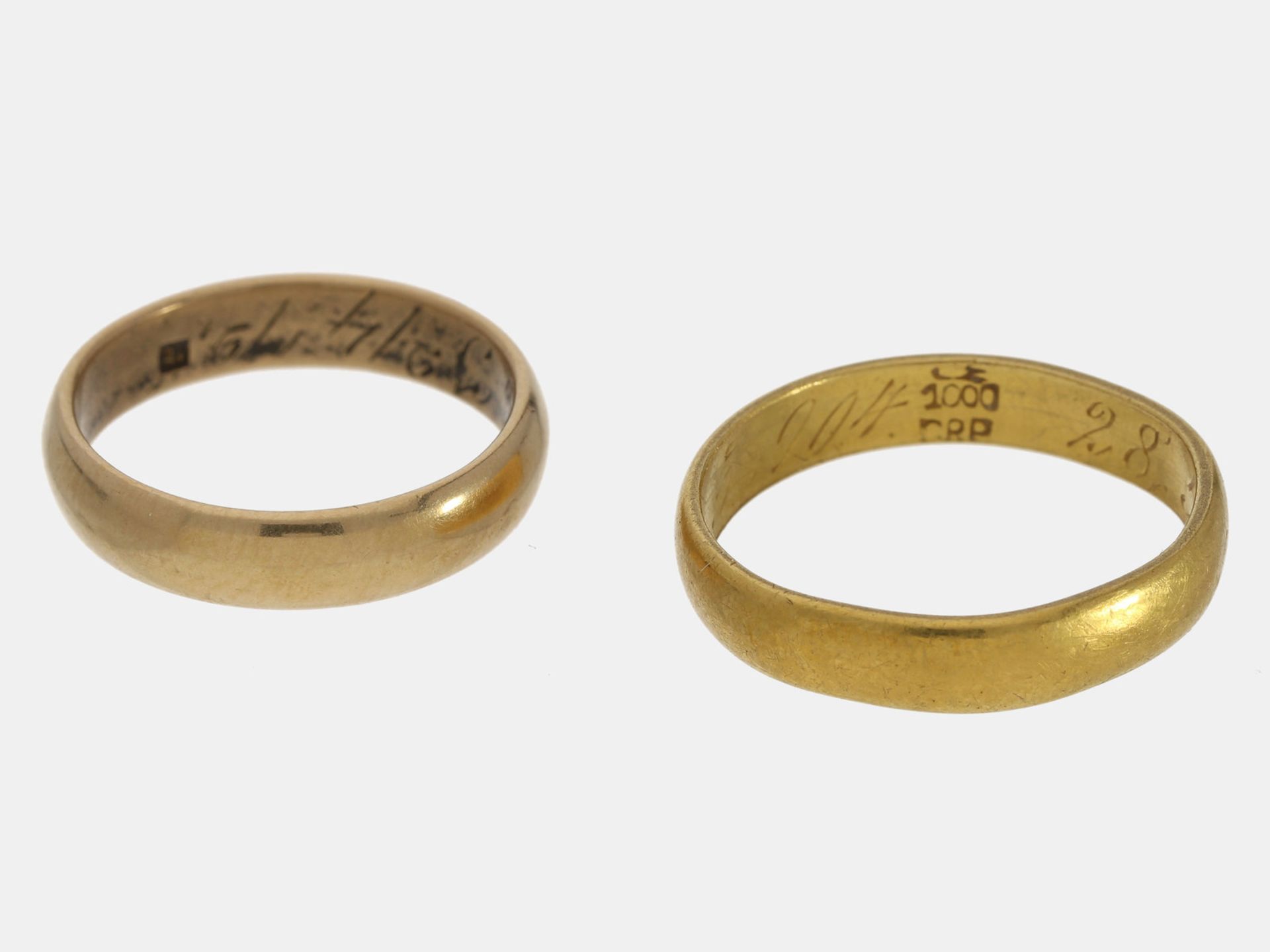 Ring: 1 Paar vintage Trauringe, 18K GoldCa. Ø18mm, RG56, und ca. Ø16,5mm, RG52, zusammen ca. 8,4g,