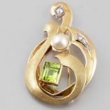 Brosche mit Peridot585er GG, gestemp. 1 Peridot im Carréeschliff ca. 3,4 ct. 1 Zuchtperle (D. 0,7