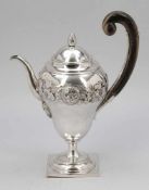 Seltene Empire-KaffeekanneFriedrich August Pohle/Weissenfels, um 1810. 750er Silber. Punzen: