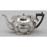 Teekanne / Tea PotBirmingham/England, um 1902/03. 925er Silber. Punzen: Herst.-Marke, Stadt- und