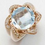 Dekorativer AquamarinringA Lady's aquamarine ring 585er GG, gestemp. 1 Aquamarin im runden