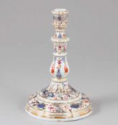 LeuchterMeissen 1774-1817. - Zwiebelmuster, bunt - Porzellan, weiß, glasiert. Unter der Glasur