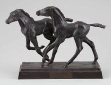 Lore Rendlen-Schneider (Lore Hohner)1909 Stuttgart - 1997 - Zwei laufende Fohlen - Bronze.