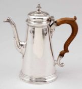 Kaffeekanne / Coffee PotRichard Gurney & Co/London/England, um 1740/41. 925er Silber. Punzen: