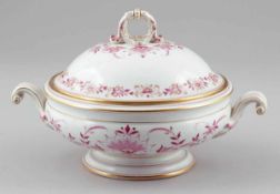 Runde Deckelterrine mit VolutengriffenKönigliche und Staatliche Porzellan Manufaktur, Meissen 1850-
