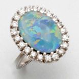 Opal-Ring mit Brillanten585/- Weißgold, gestempelt. Gewicht: 8,8g. Opal-Doublette (1,6 x 1,2cm). Ca.