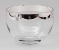 Obstschale / BowlSilber. Glas. H. 13 cm. D. 18 cm. Der Glaskorpus ist mit einer Silberschicht