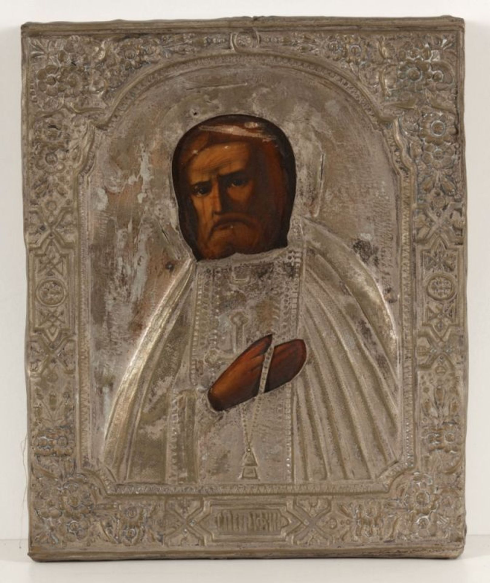 IkoneRussland, um 1900. - "Seraphim von Sarow" - Tempera/Holz. Messingoklad. 31,5 x 25 cm. -