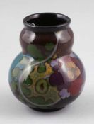 Jugendstil VasePlateelbakkerij Zuid-Holland, Gouda um 1920. - Blumen - Keramik, heller Scherben.