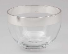 Obstschale / BowlSilber. Glas. H. 13,8 cm. D. 19,5 cm. Der Glaskorpus ist mit einer Silberschicht