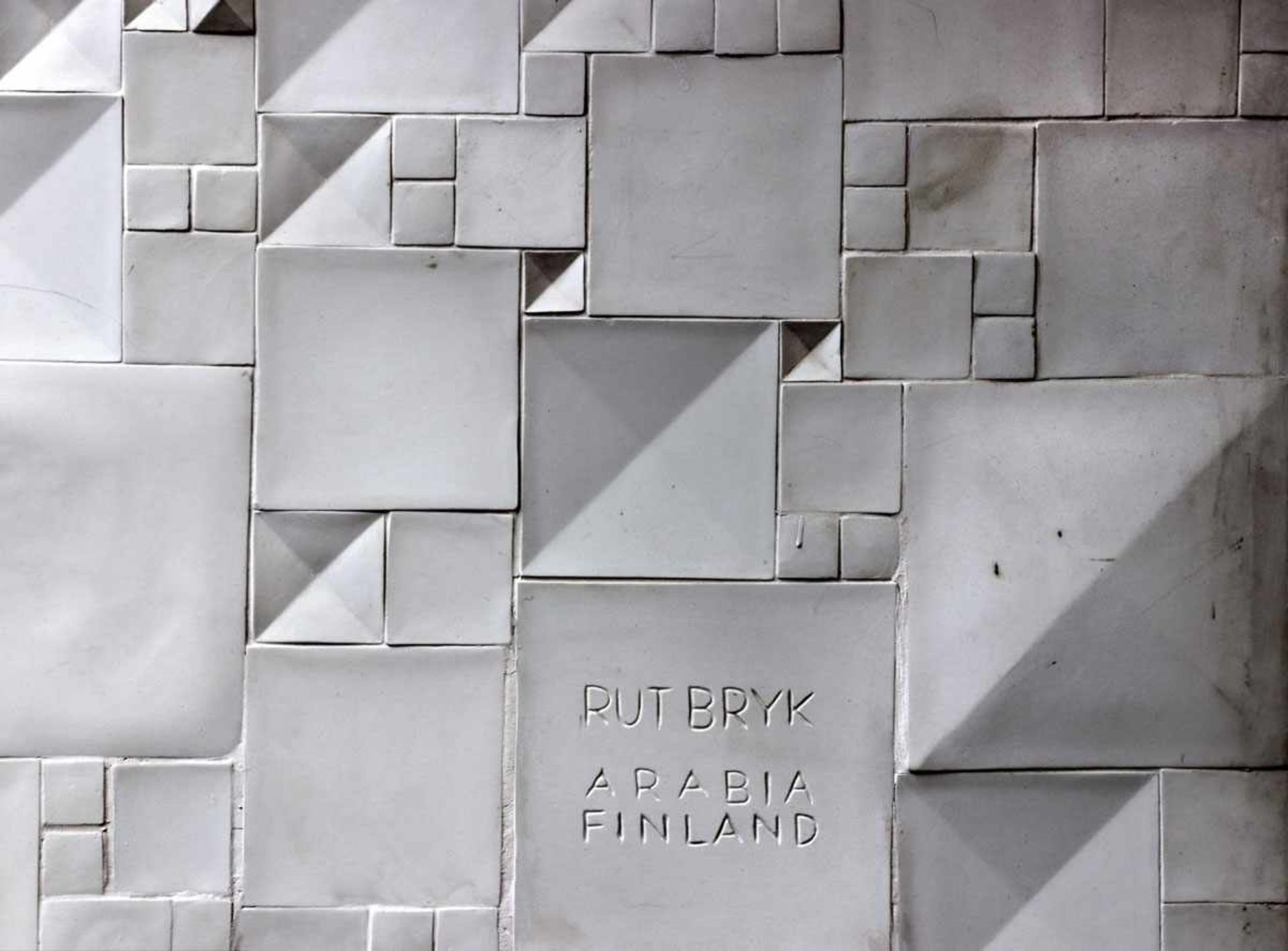 Rut Bryk(1916 Stockholm - 1999 Helsinki) - Wandrelief "Finnish "Muuttolinnun laulu", english " - Image 7 of 7