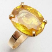 Gelber Saphir-Ring750/- Gelbgold, gestempelt. Gewicht: 5,4g. 1 gelber Saphir im Ovalschliff ca. 8,