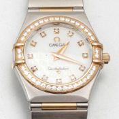 Omega - DamenarmbanduhrFa. Omega, Schweiz Modell: Constellation. Edelstahl/Roségold. Gewicht: 53,4