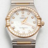 Omega - DamenarmbanduhrFa. Omega, Schweiz Modell: Constellation. Edelstahl/Roségold. Gewicht: 53,4