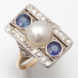Art Déco Ring mit Perle, Saphiren und DiamantUm 1915. 585/- Rosegold, platiniert, ungestempelt,