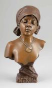 Emmanuel Villanis1858 Lille - 1914 Paris - "Nerina" - Bronze. Braun patiniert. H. 31 cm. Seitl. an