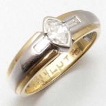 Moderner Ring mit Diamant-Navette750/- Gelbgold und Weißgold, gestempelt. Gewicht: 5,3 g. Diamant im