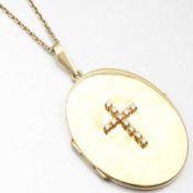 Medaillon mit Kreuz und Kette585/-Gelbgold, gestempelt. Innen Metall vergoldet, gestempelt. Kette