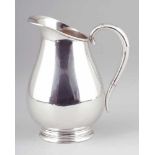 Art Deco Wasserkrug925er Silber. Punzen: Herst.-Marke, Sterling. H. 22 cm. Gew.: 636 g.