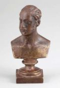 Künstler des 19. Jahrhunderts- Zar Nikolaus I. von Russland - Bronze. Braun patiniert. H. 14 cm.