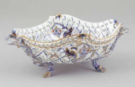 Ovaler Durchbruchkorb mit AstgriffenKönigliche Porzellan Manufaktur, Meissen 1850-1888. -