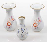 2 Vasen und 1 VasePhilipp Rosenthal & Co., Selb 1932 und Porzellanfabrik F. Thomas, Marktredwitz