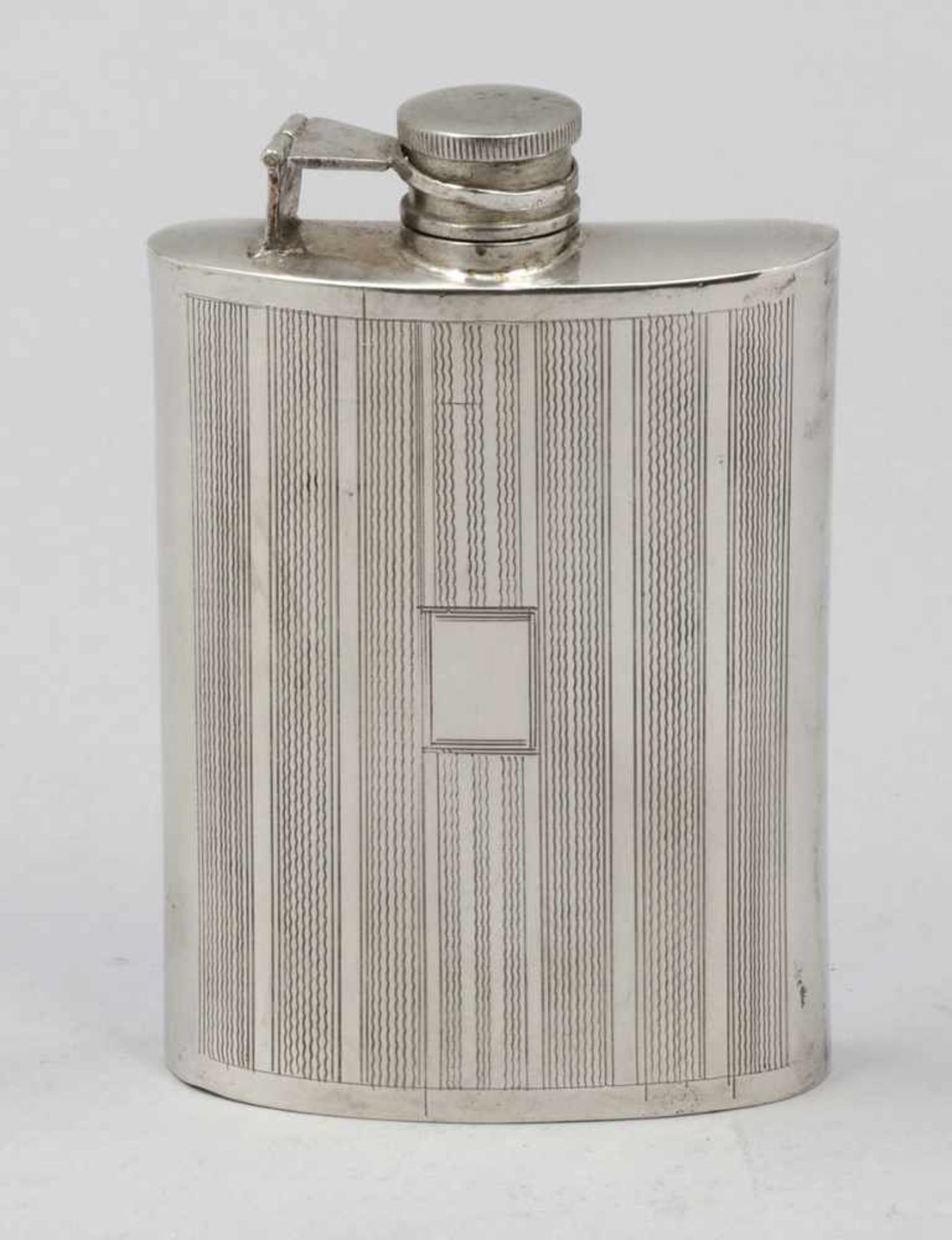 Flachmann / pocket bottleSilber. Punzen: Sterling Silver. H. 12 cm. Gew.: 140 g.