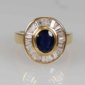 Ring mit Saphir und Diamanten im Trapez750/- Gelbgold, gestemp. 1 Saphir im Ovalschliff ca. 1,7