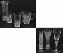 1 Vase, 1 Wasserglas, 2 Krüge und 2 Vasen, 1 Kelchglas Rehbock in LandschaftGräflich Schaffgotsch'