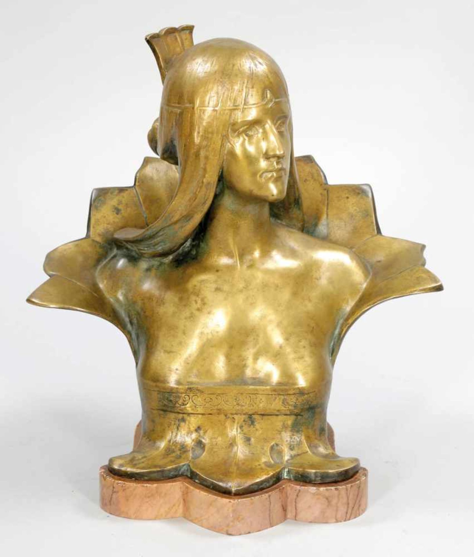 Grégoire Calvet1871 Cadarcet - 1928 Palaiseau - Femme Fleur - Bronze. In Teilen schwarz patiniert.
