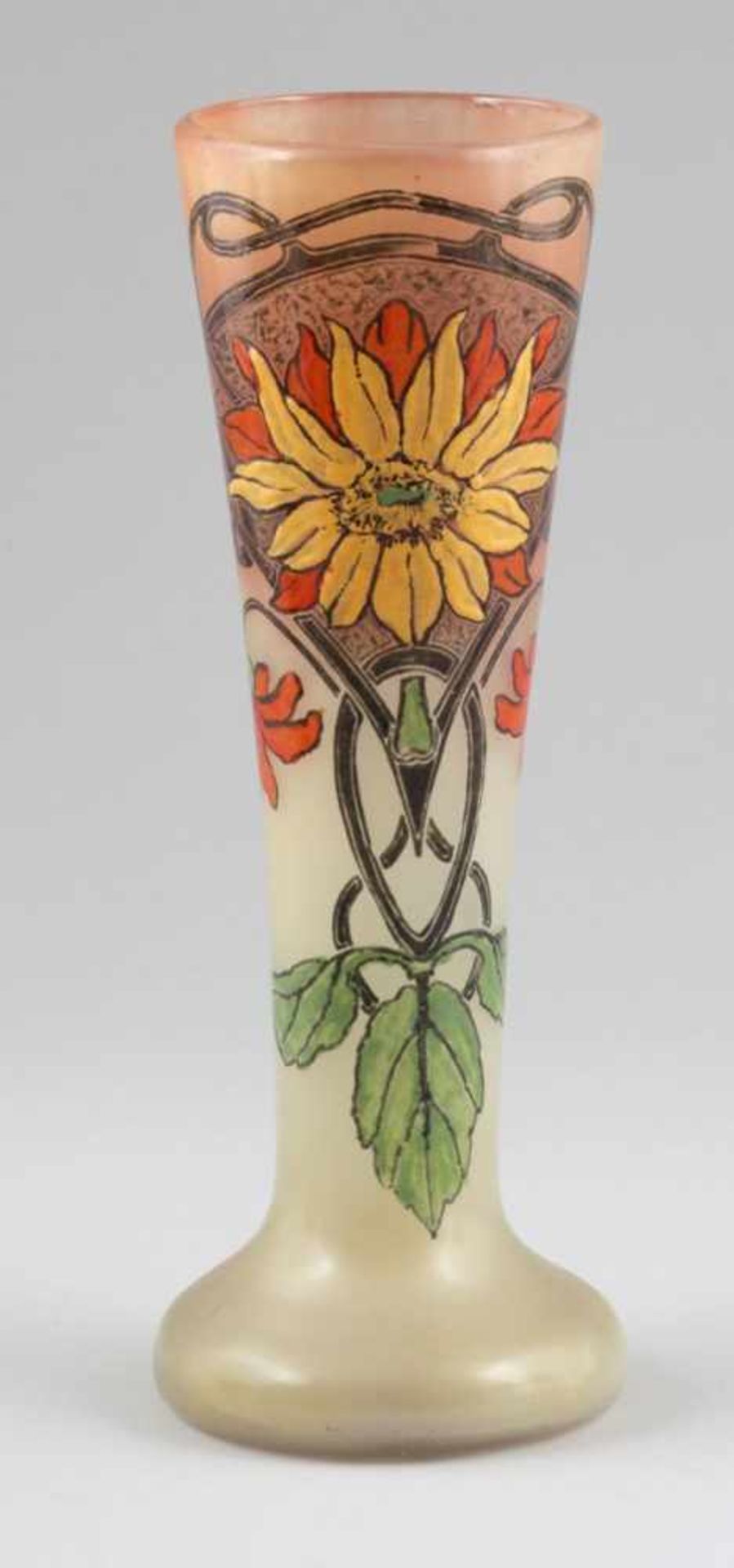 Vase - SonnenblumeArt Déco, um 1925. Farbloses Glas. Außen mit grünen und roten