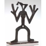 Künstler des 20. Jahrhunderts- Weibliche Figur - Eisen. Leichte Rostpatina. H. 30,5 cm. Figur in der