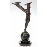 Otto Schmidt-Hofer1873 Berlin - 1925 - "Ikarus" - Bronze. Olivgrün und braun patiniert. Marmorsockel