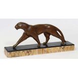 Michel Decoux1837 - 1924 - Schreitender Panther - Bronze. Rotbraun patiniert. Steinsockel (brauner