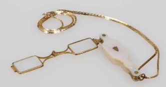 Elegante Lesebrille- Jugendstil - Messing. Perlmutt. Griffl. 7 cm.