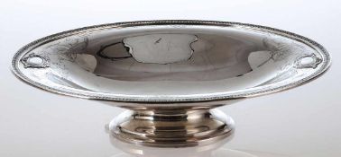 Obstschale925er Silber. Punzen: Herst.-Marke, Sterling. D. 30,5 cm. Gew.: 684 g.