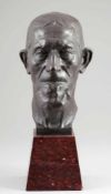 Jules Lagae1862 Roeselare - 1931 Brügge - Kopf eines alten Mannes - Bronze. Grünbraun patiniert.
