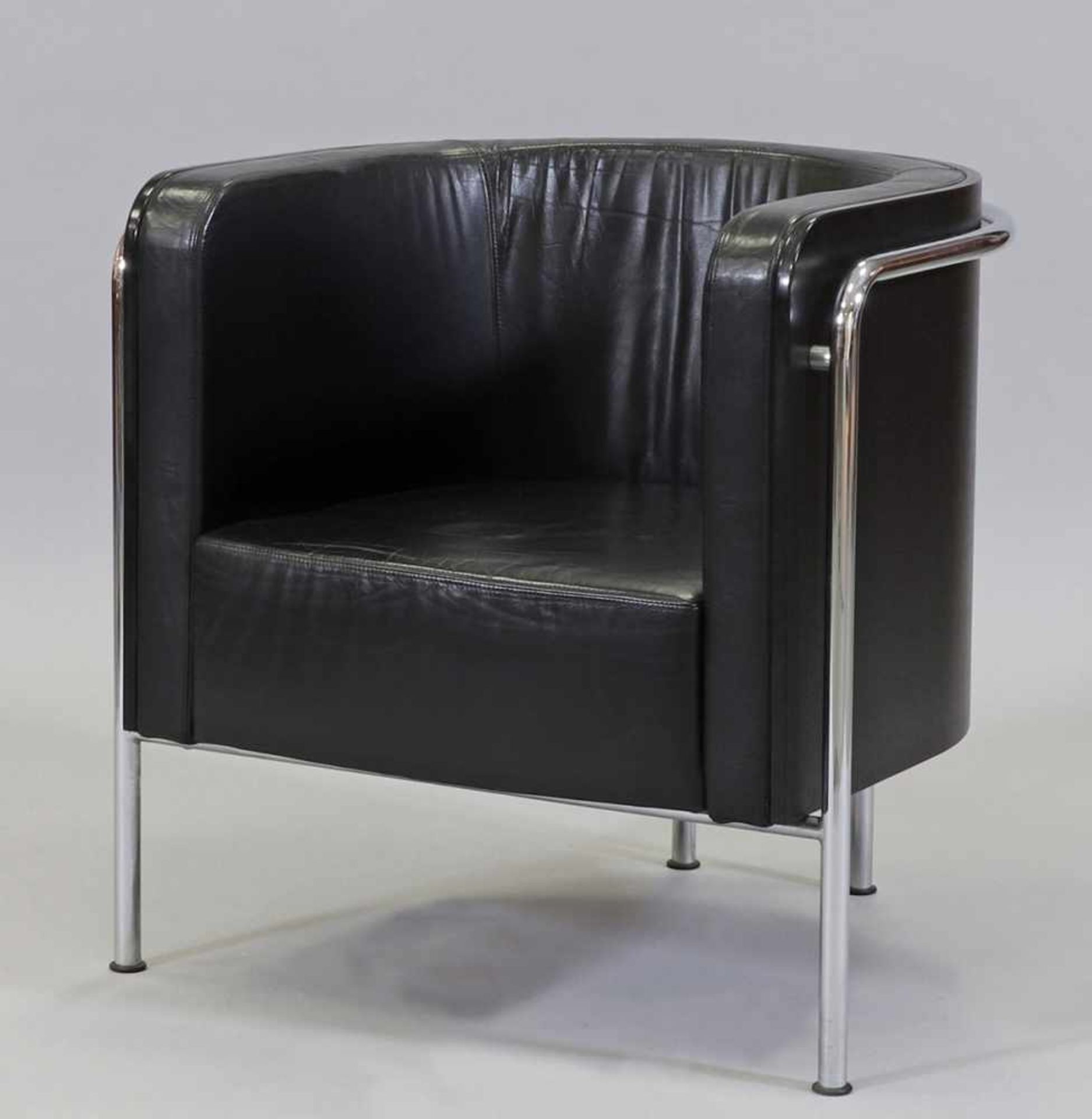 ClubsesselThonet/Österreich. Esche. Leder. Chrom. 75 x 75 x 70 cm.- - -22.00 % buyer's premium on