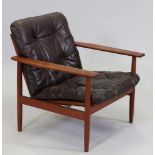 Mid Century Easy ChairWohl Dänemark, um 1960. Teakholz. Leder. 40/75 x 73 x 73 cm.- - -22.00 %