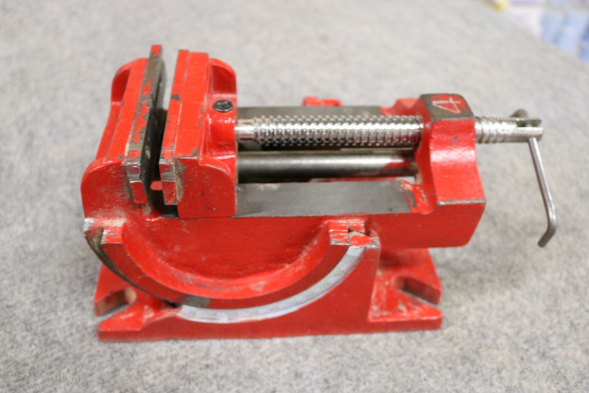 Wilton 10" Heavy Duty Vise and 4" Table Top 90 Degree Swivel Vise - Image 4 of 7