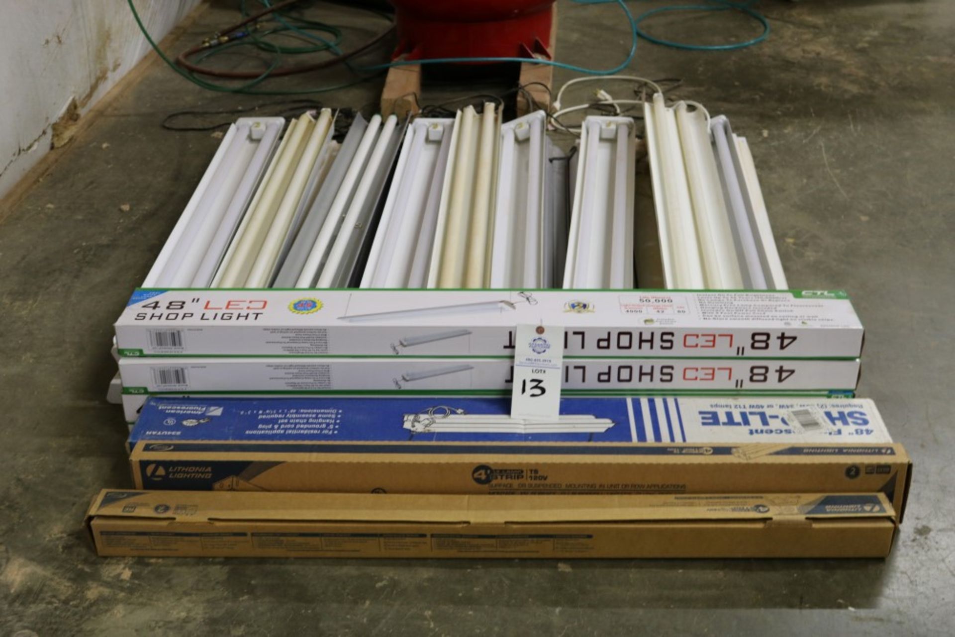 (26) Large Lot of 48" Fluorescent and LED Shop Lights, CTL, Lithonia and American Fluorescent - Image 13 of 13