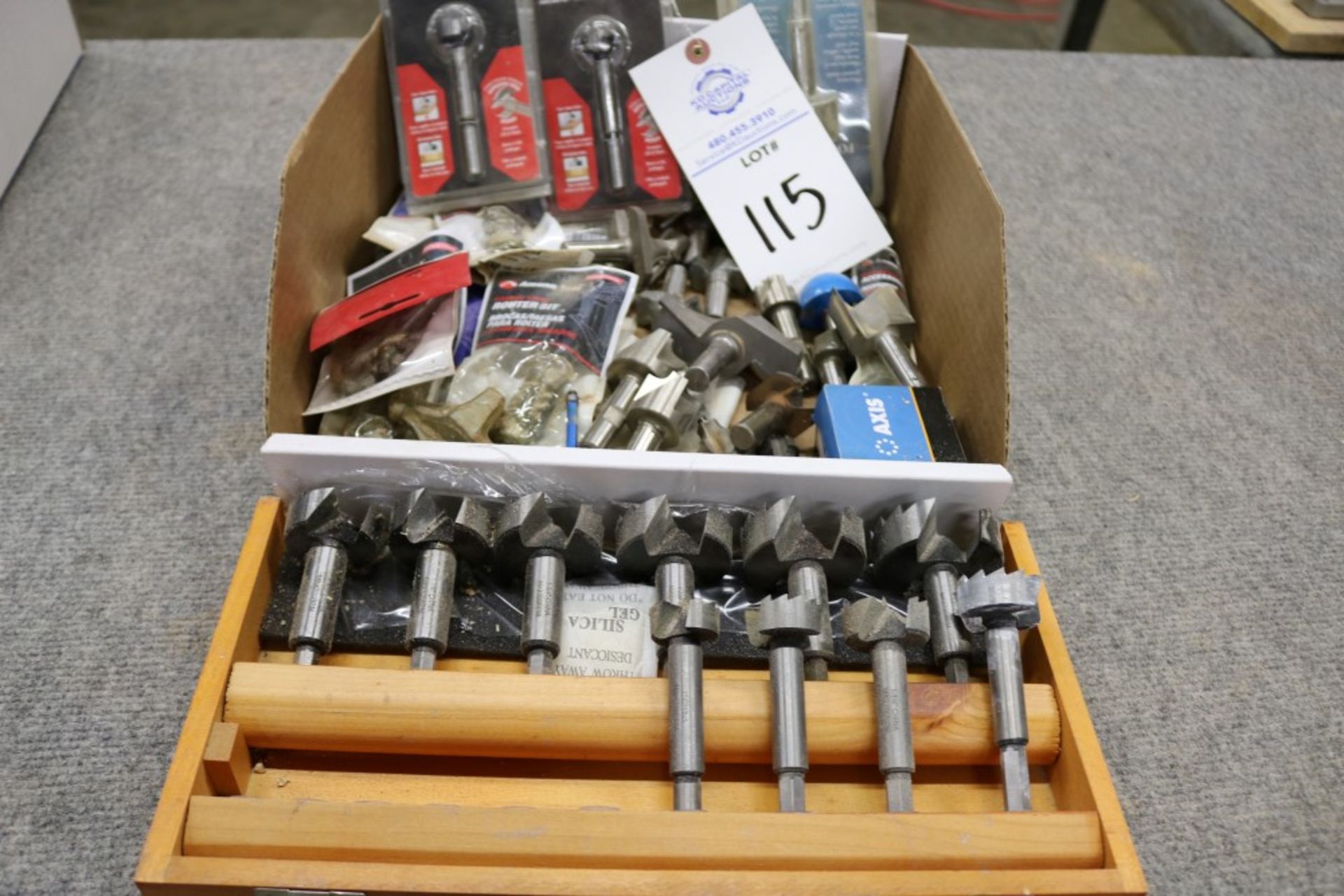 Box of New and Used Router Bits and Forstner Bits and Router Bearings - Image 6 of 10