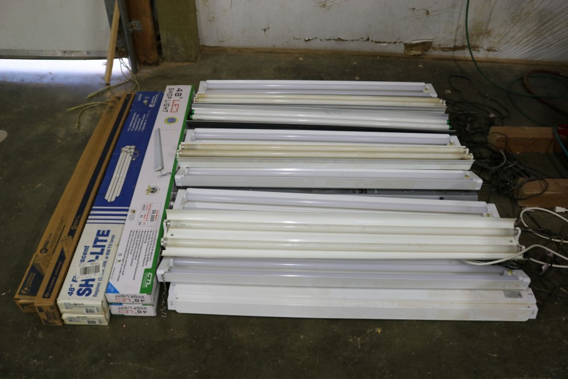 (26) Large Lot of 48" Fluorescent and LED Shop Lights, CTL, Lithonia and American Fluorescent