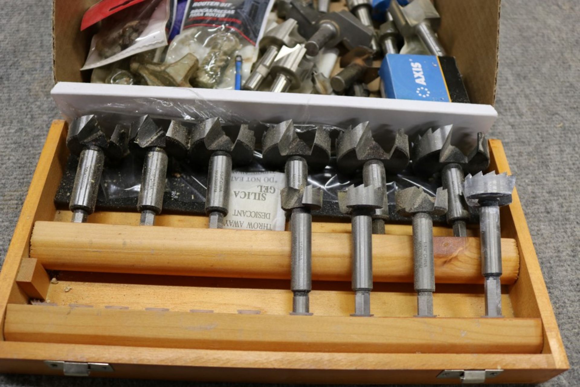 Box of New and Used Router Bits and Forstner Bits and Router Bearings - Image 2 of 10