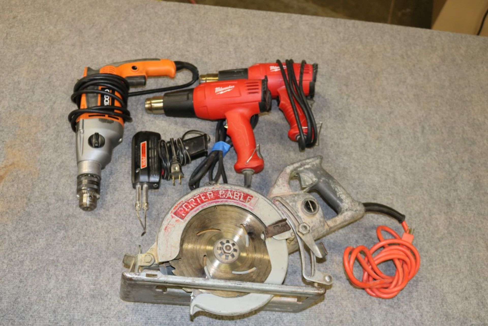 Heavy Duty Ridgid Drill R50111 1/2", Weller Universal Sodering Gun, (2) Milwaukee Heat Guns, - Image 6 of 8